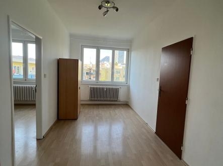 3d4d2e1b-2c17-4556-882b-12246af7e606 | Pronájem bytu, 2+1, 47 m²