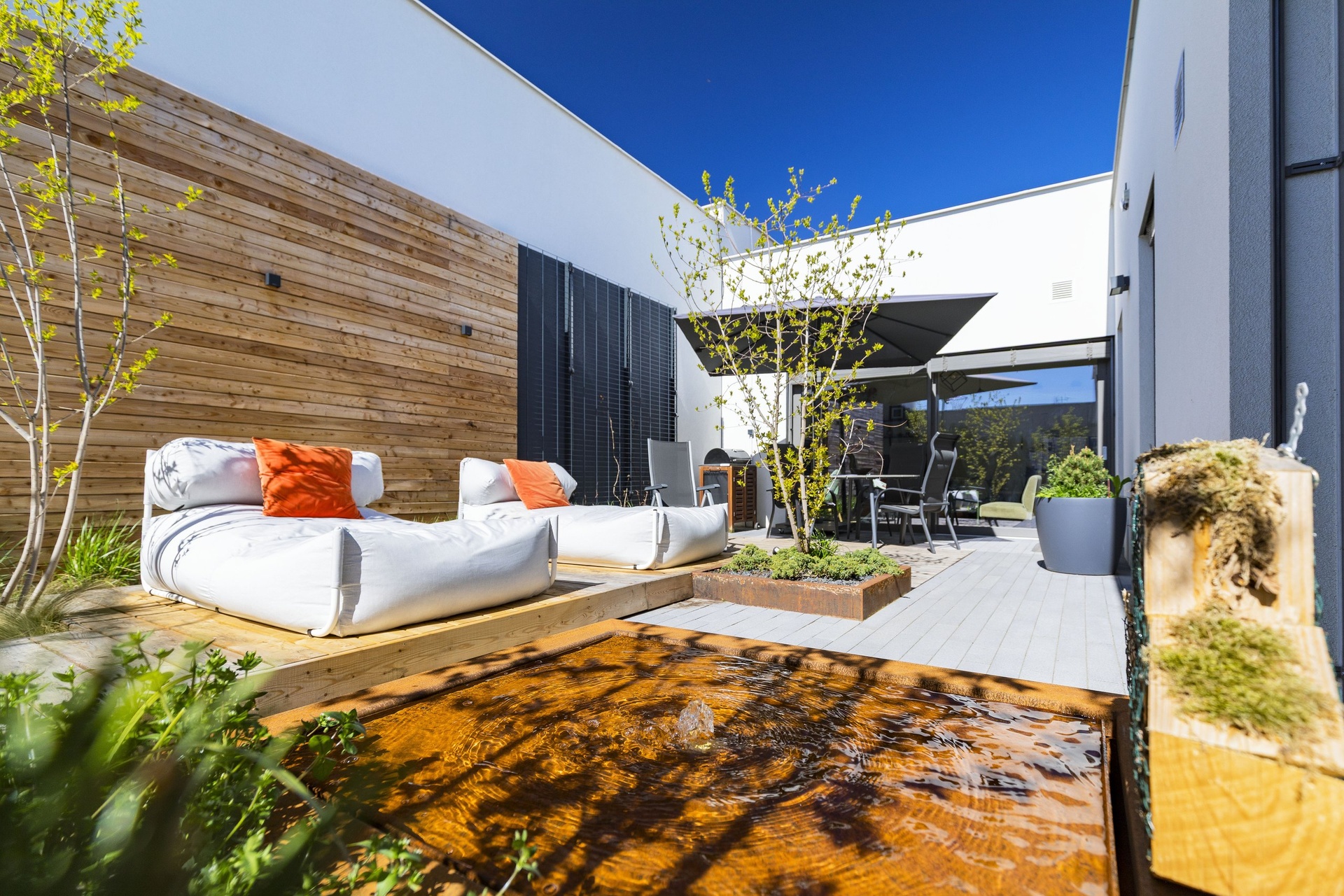 35_K Housličkám 12