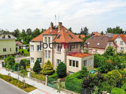 Prodej - dům/vila, 338 m²