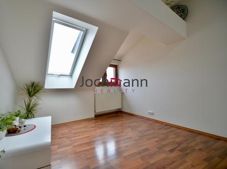 D82524A0-7306-406F-9F8C-31D93C7C91C6 | Pronájem bytu, 2+kk, 49 m²