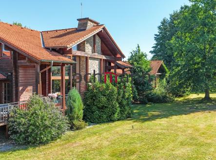 dji_fly_20250819_100108_0189_1755590663226_photo | Prodej - hotel, 800 m²