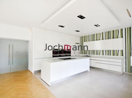 _D4N9517 | Pronájem - dům/vila, 300 m²