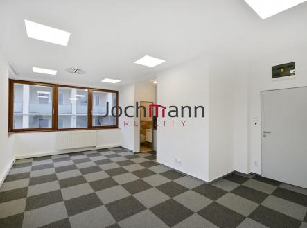 _D4N0688n2 | Pronájem - kanceláře, 32 m²