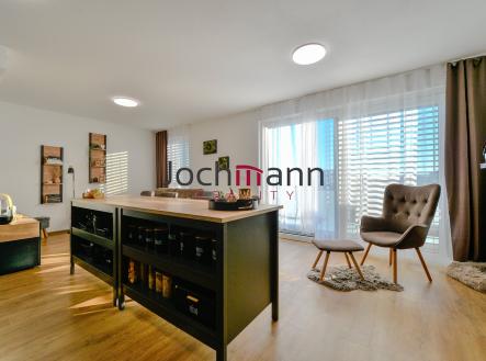 2533262B-9345-477D-8D63-D121E0A943CD | Pronájem bytu, 4+kk, 82 m²