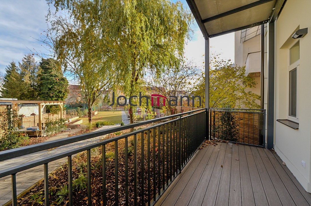 BDC47B32-3D8C-46E6-84F0-CB8310E6A159_1_105_c