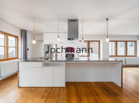 DSC08951-HDR-Edit | Prodej - obchodní prostor, 746 m²