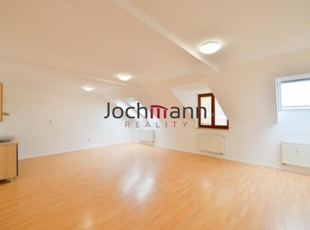 C77B6FF1-B93D-453D-9F1E-708BFC3816BD | Pronájem bytu, 3+kk, 79 m²