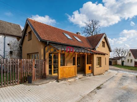 V3 | Prodej - dům/vila, 120 m²
