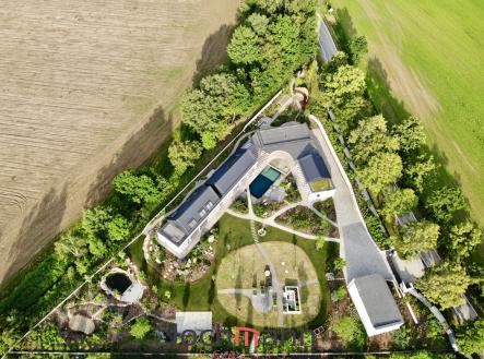 02 | Prodej - dům/vila, 396 m²