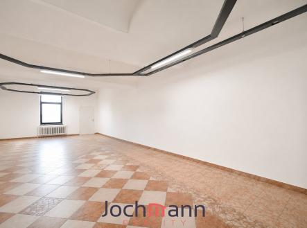 3 | Pronájem - obchodní prostor, 358 m²