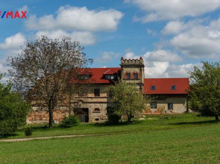 Zemědělská usedlost Lísky, objekt bývalého zámeckého dvora | Prodej - zemědělský objekt, 20 000 m²