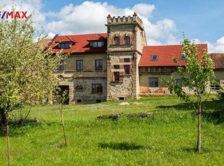 Zemědělská usedlost Lísky, objekt bývalého zámeckého dvora | Prodej - zemědělský objekt, 20 000 m²