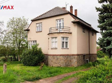 Prvorepubliková vila, Křenovice | Prodej - dům/vila, 319 m²