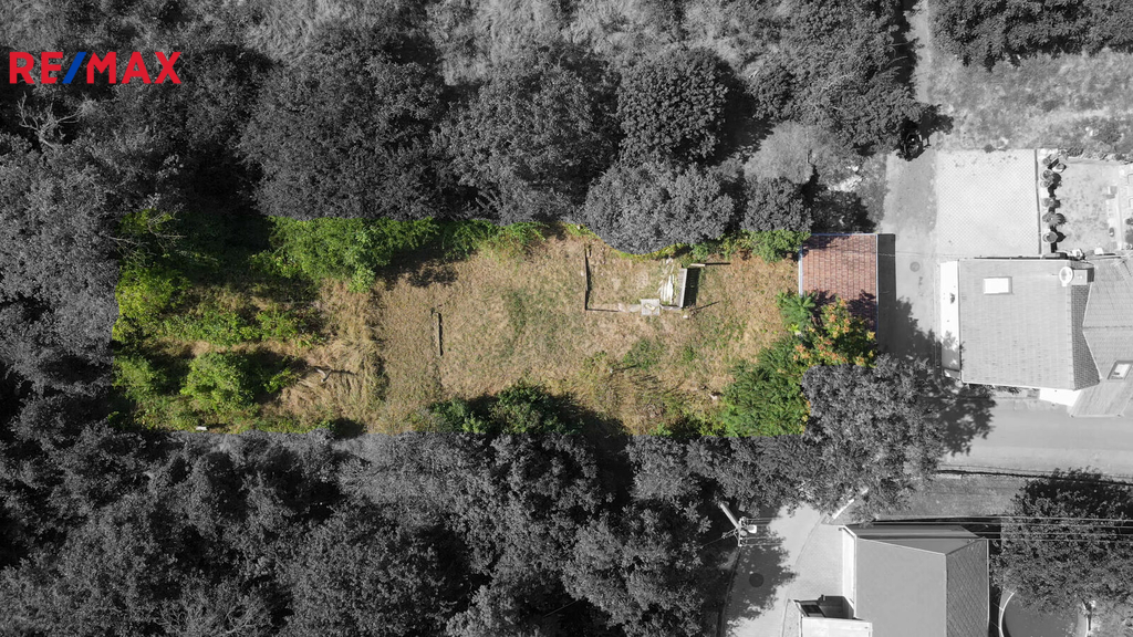 Zaječí, stavební pozemek s vinným sklepem