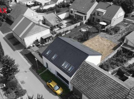 Pohled z ulice | Prodej - dům/vila, 182 m²