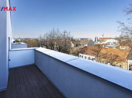 Byt 1kk, 27 m2 + terasa, Židenice, Vančurova, Brno | Pronájem bytu, 1+kk, 32 m²