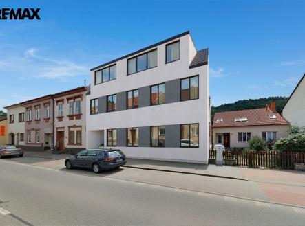 Rodinný / bytový dům Kuřim, Tyršova | Prodej - nájemní dům, 350 m²