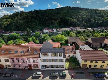 Rodinný / bytový dům Kuřim, Tyršova | Prodej - nájemní dům, 350 m²