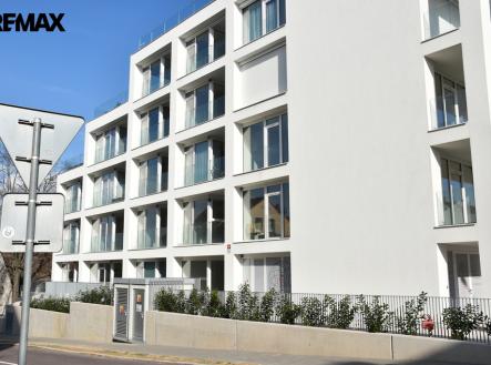 dsc-9228-1.jpg | Pronájem bytu, 1+kk, 37 m²