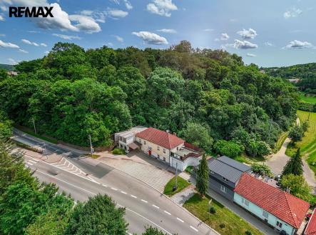 Rodinný dům, Rosice, Na Mýtě | Prodej - obchodní prostor, 394 m²