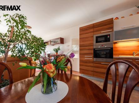 Výjimečný byt 3+kk s terasou, Popůvky, ul. Horní | Prodej bytu, 3+kk, 80 m²