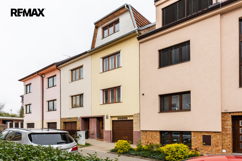 Rodinný dům s garáží, 4+1, 192 m2, Dudíkova, Řečkovice, Brno