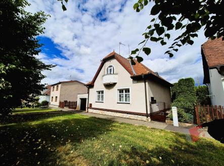 pohled na dům.jpg | Prodej - dům/vila, 200 m²
