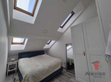 ložnice.jpg | Pronájem bytu, atypický, 85 m²