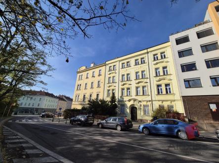 pohled na dům.jpg | Pronájem bytu, atypický, 85 m²