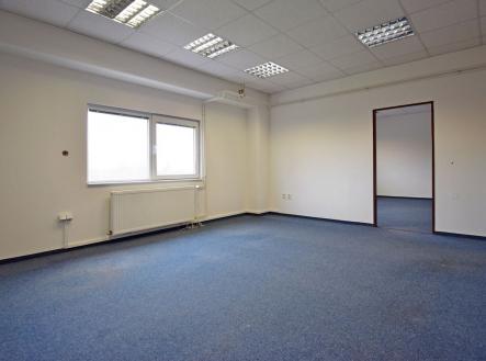 Pronájem - kanceláře, 80 m²
