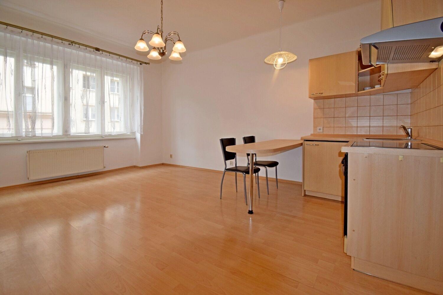 Hezký 2+kk, 48 m2 u parku Grébovka, Praha 10 - Vršovice