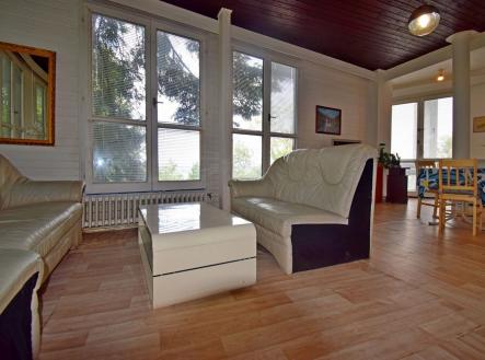 Pronájem bytu, 1+kk, 42 m²