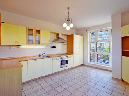 Pronájem bytu, 3+1, 80 m²