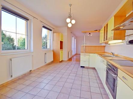 Pronájem bytu, 3+1, 80 m²