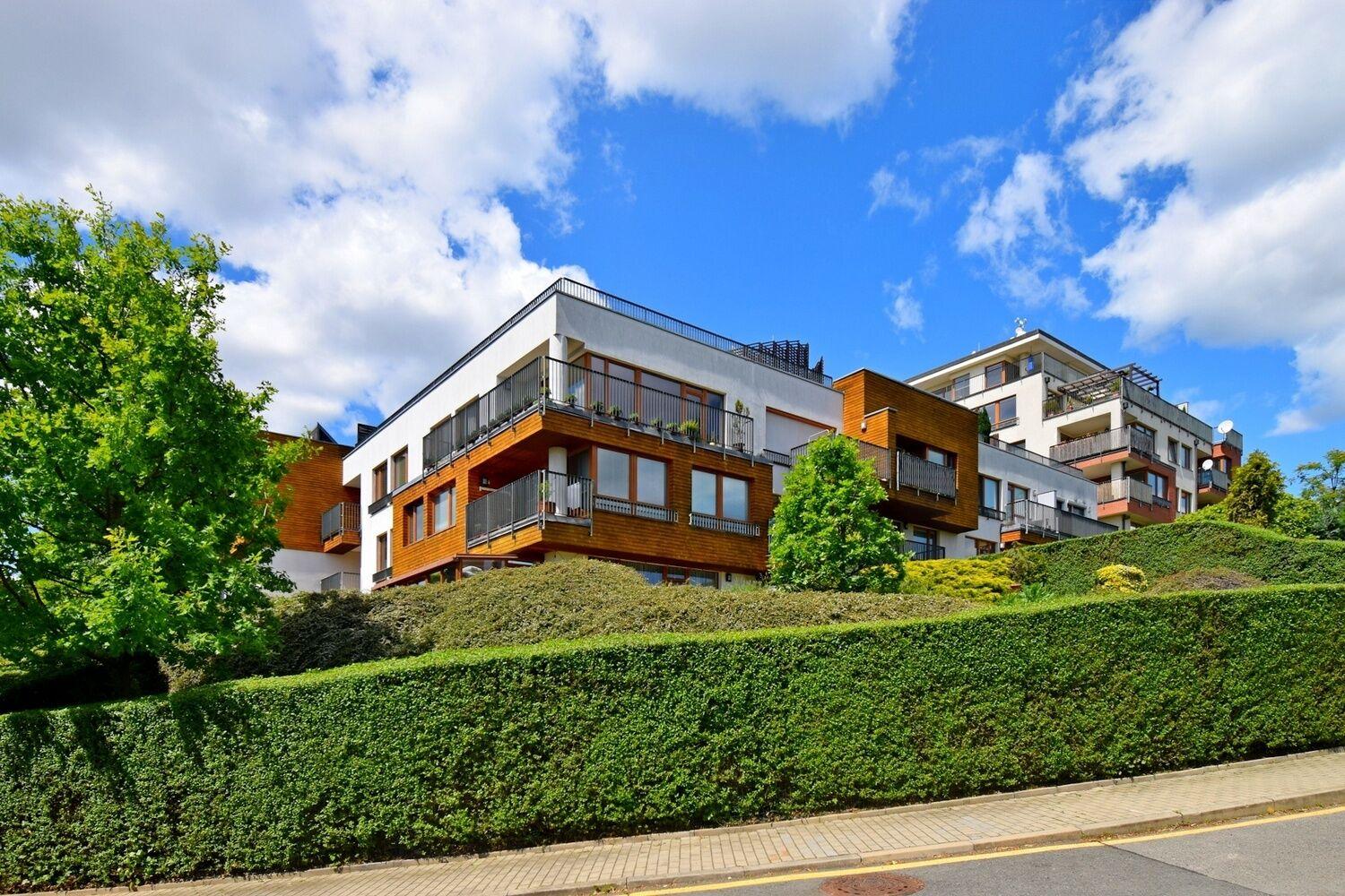 2+kk s terasou a garážovým stáním v novostavbě, Praha 8