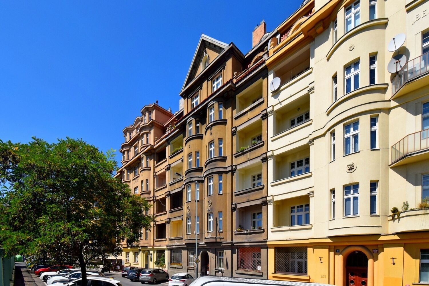 Prostorný 3+kk/2B, 86 m2 u metra Flora, Praha 3 Vinohrady