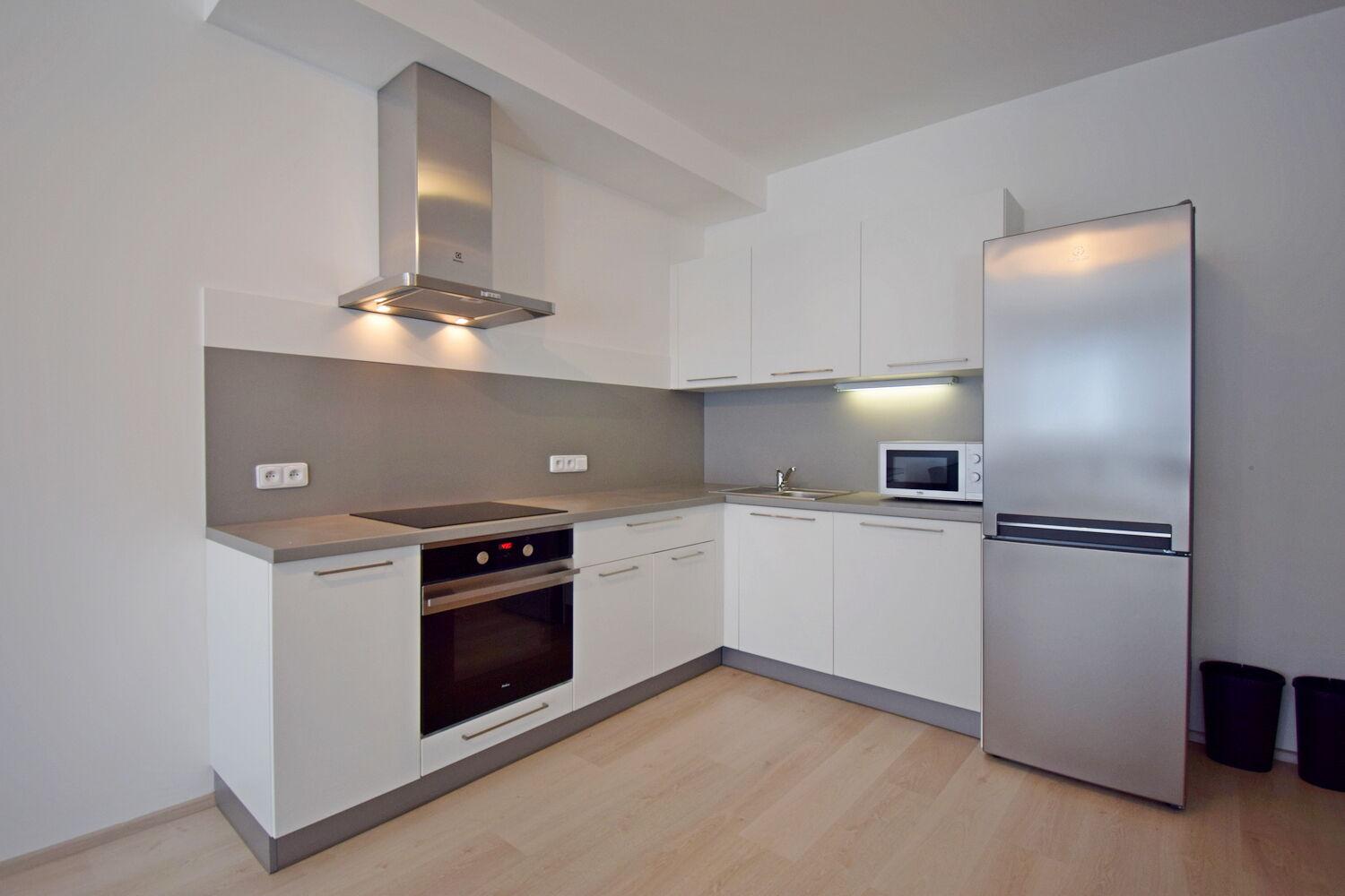 Krásný 2+kk s balkonem 58 m2 u metra Stodůlky, Praha 5