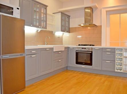 Pronájem bytu, 2+1, 75 m²
