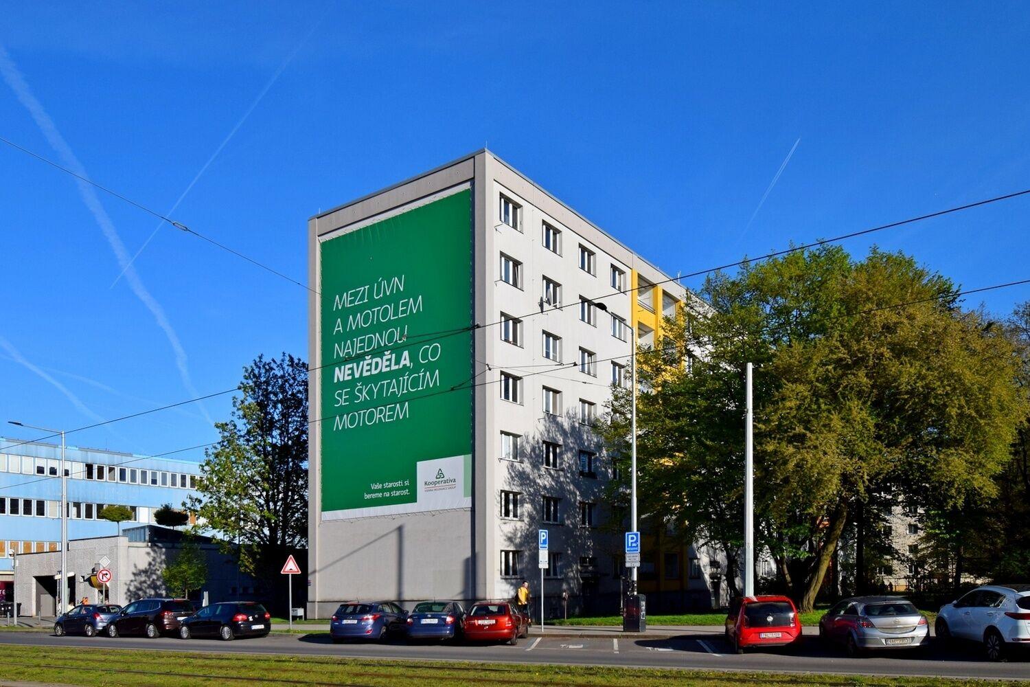 Nezařízený 2+1, 55 m2 u metra Petřiny, Praha 6