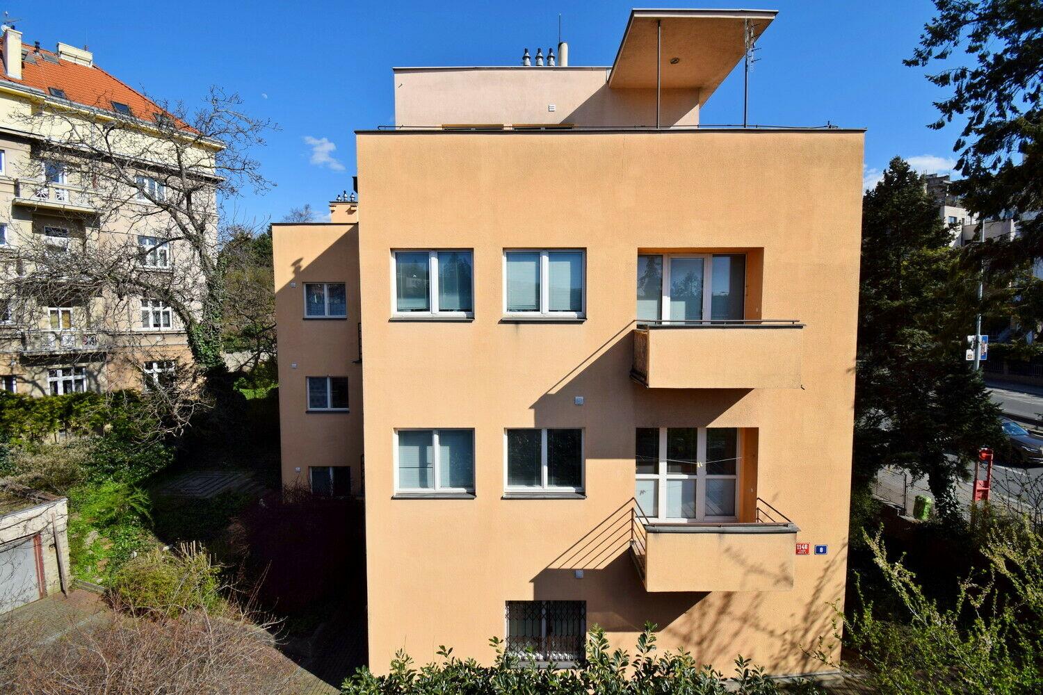 Hezký 1+1 40 m2 po rekonstrukci blízko Nádraží Holešovice, Praha 8