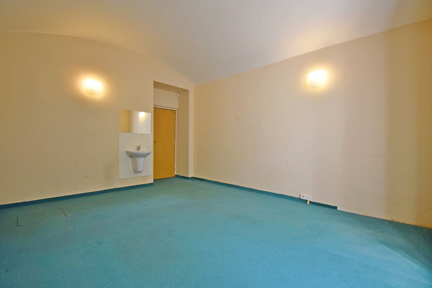 Zajímavý 4+kk o výměře 76 m2 u Riegrových sadů, Praha 2 Vinohrady