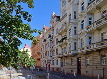 Pronájem bytu, 4+kk, 76 m²