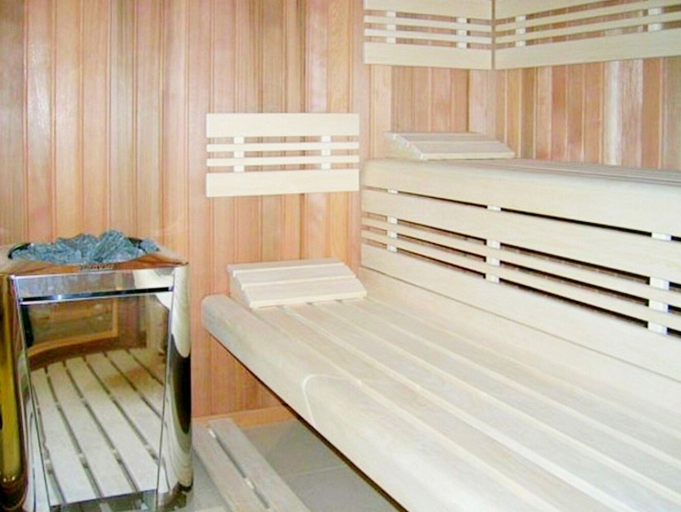 Kompletně zařízený 1+kk 39 m2 s garážovým stáním u parku Vítkov, Praha 3