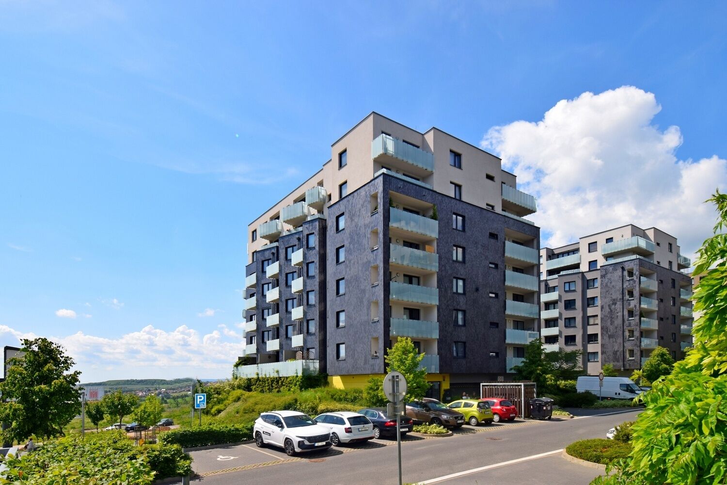 Moderní 2+kk s balkonem 58 m2 u metra Stodůlky, Praha 5