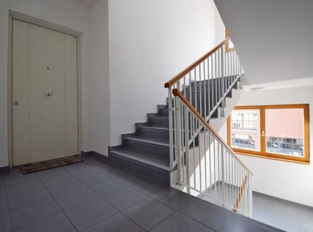 Pronájem bytu, 1+kk, 34 m²