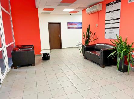 Pronájem - kanceláře, 56 m²