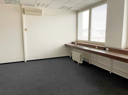 Pronájem - kanceláře, 56 m²