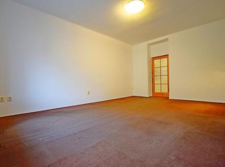 Pronájem bytu, 1+kk, 33 m²