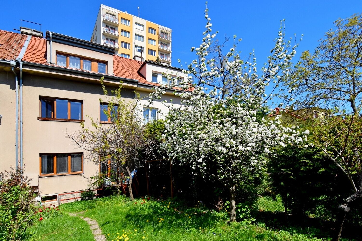ŘRD 5+2 se zahradou, 190 m2, Praha 10 - Záběhlice