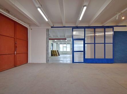 Pronájem - komerční objekt, sklad, 202 m²